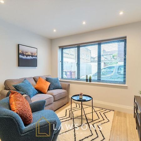 Chic Living By Lawsons Apartment Windsor Exterior foto