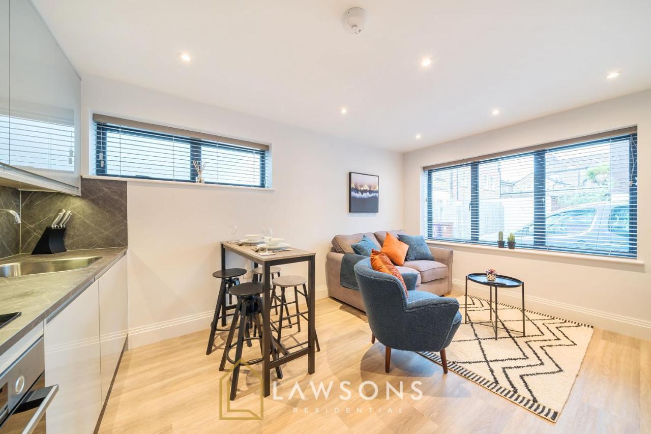 Chic Living By Lawsons Apartment Windsor Exterior foto
